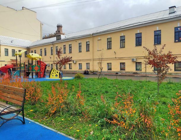École française van Sint-Petersburg